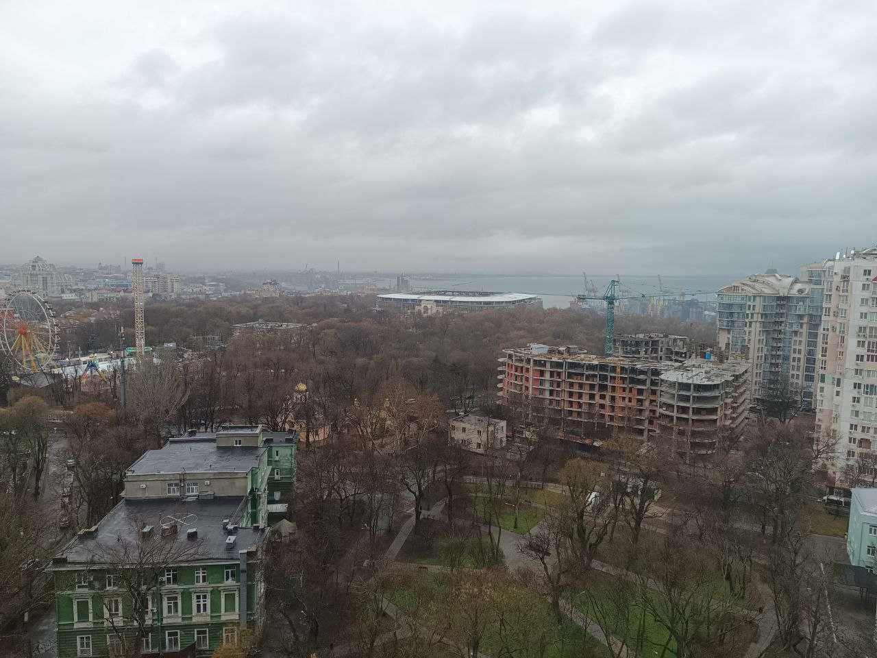Пентхаус з видом на море, перша лінія, центр
