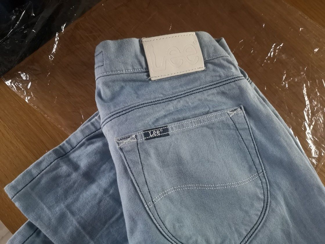 Lee spodnie nowe bez metek jasne jeans markowe W27 L33