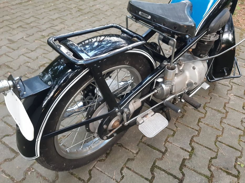 BMW R 4