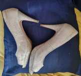 Sapatos da  Aldo