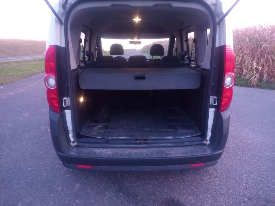 Opel Combo klima 5 osobowy fv euro 6 bezwypadkowy