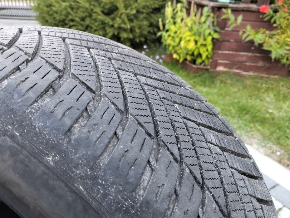Opony wielosezonowe Imperial 225/55 R17. 4 sztuki