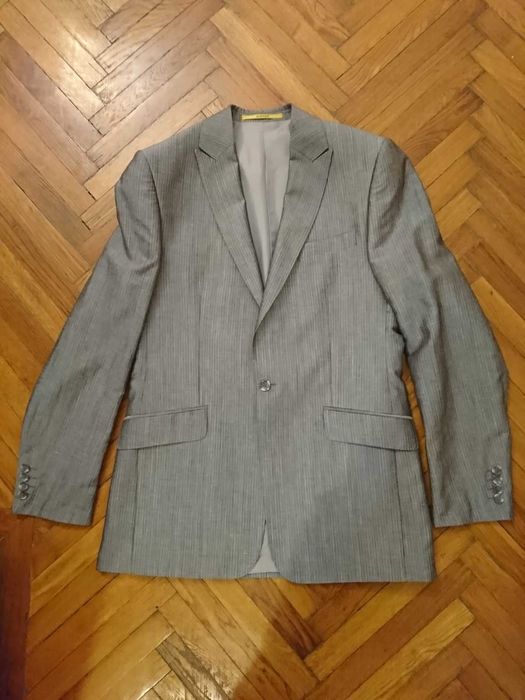 Костюми літній сірий (лен) та синій.