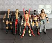 Figuras WWE Elite e AEW RARAS