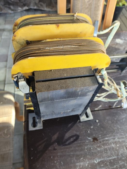 Transformator 230v/400v 300a z spawarki sprawny