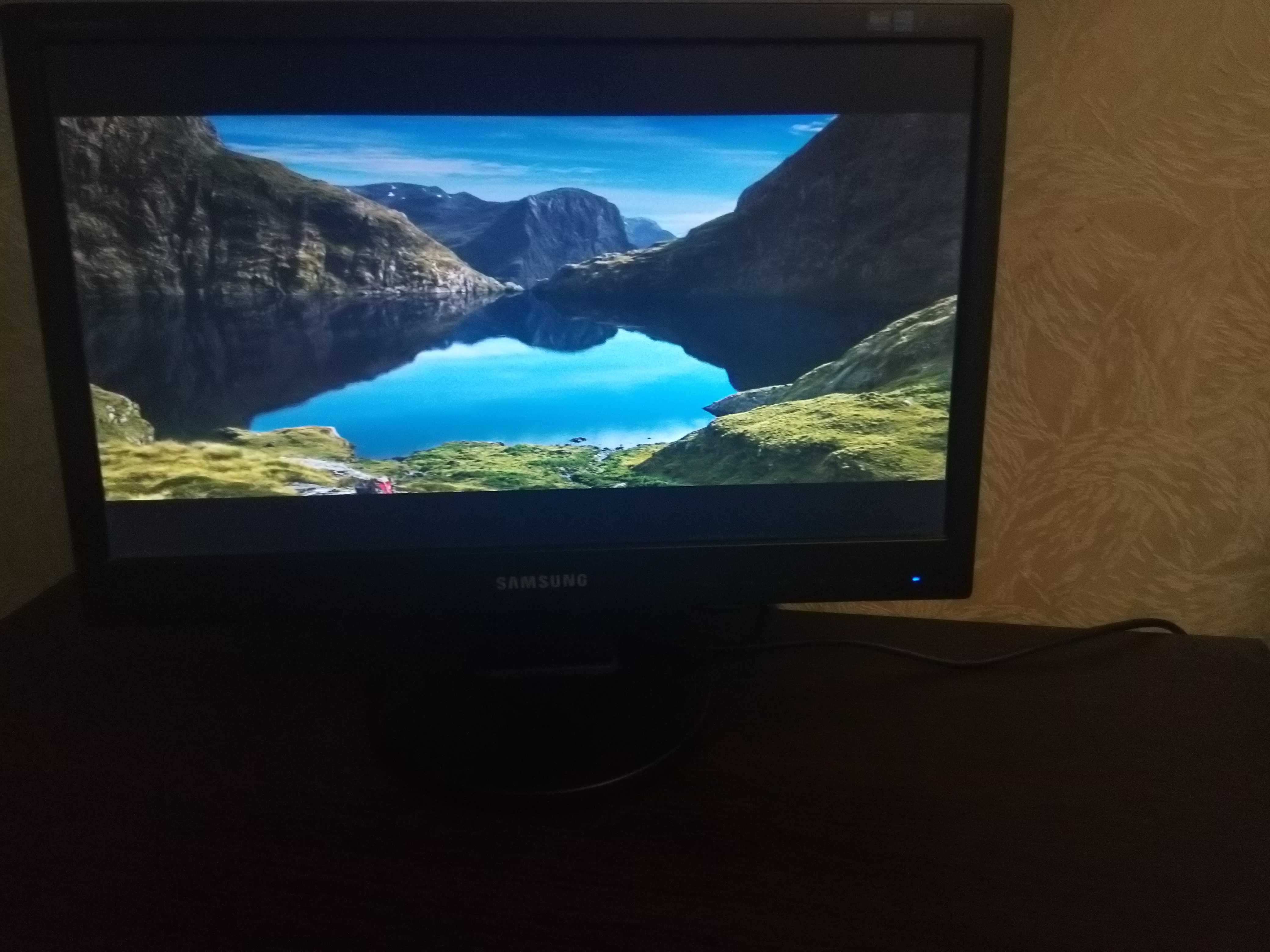Монитор Samsung SyncMaster 943SN LS19MYYKBBA/EN