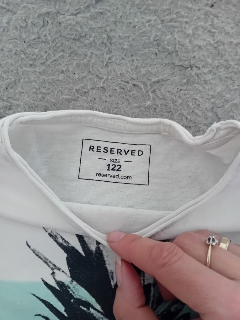 #Reserved T-shirt ananas
