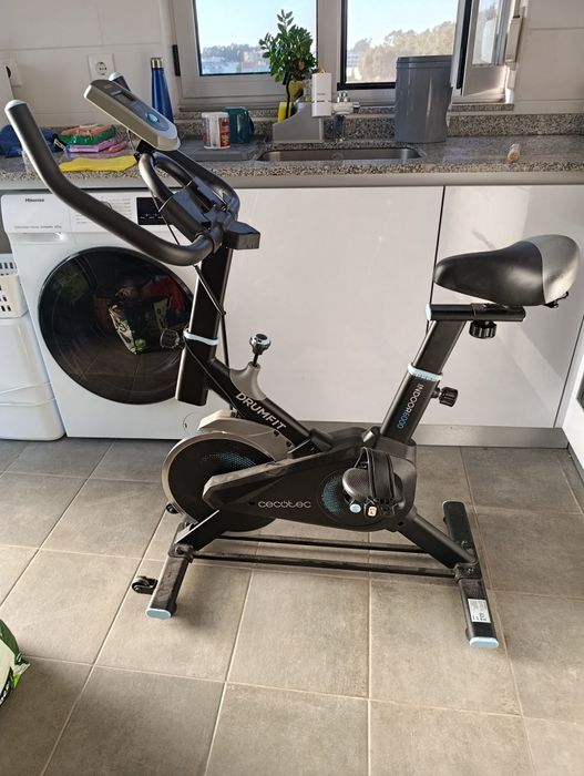 *Bicicleta ERGOMÉTRICA nova