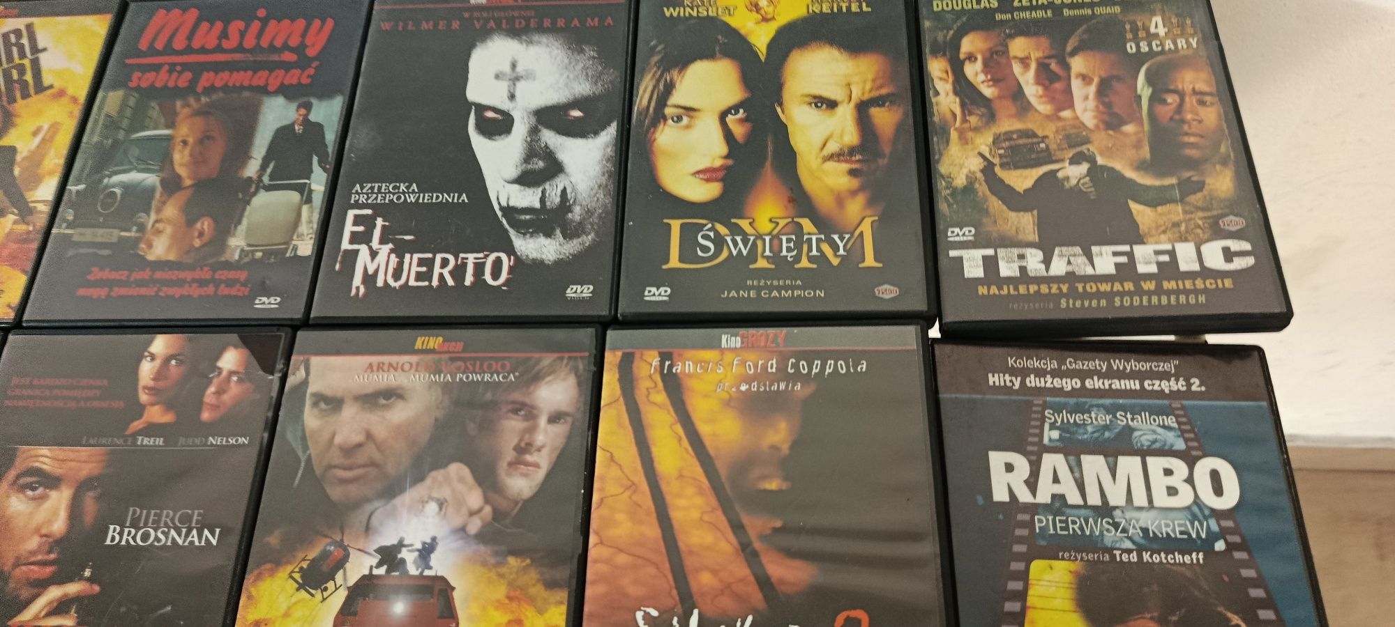 Filmy na DVD 30 sztuk