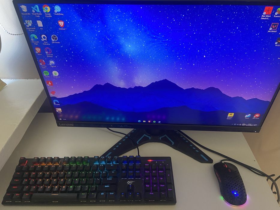 Sprzedam lub wymienie komputer gamingowy z monitorem