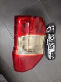 Lampa prawa tył ford tourneo courier