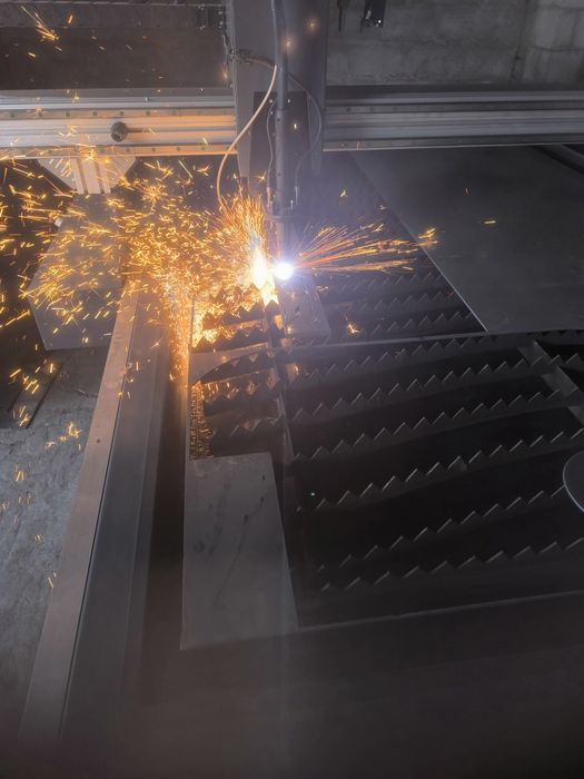 Wycinanie elementów ploterem plazmowym CNC