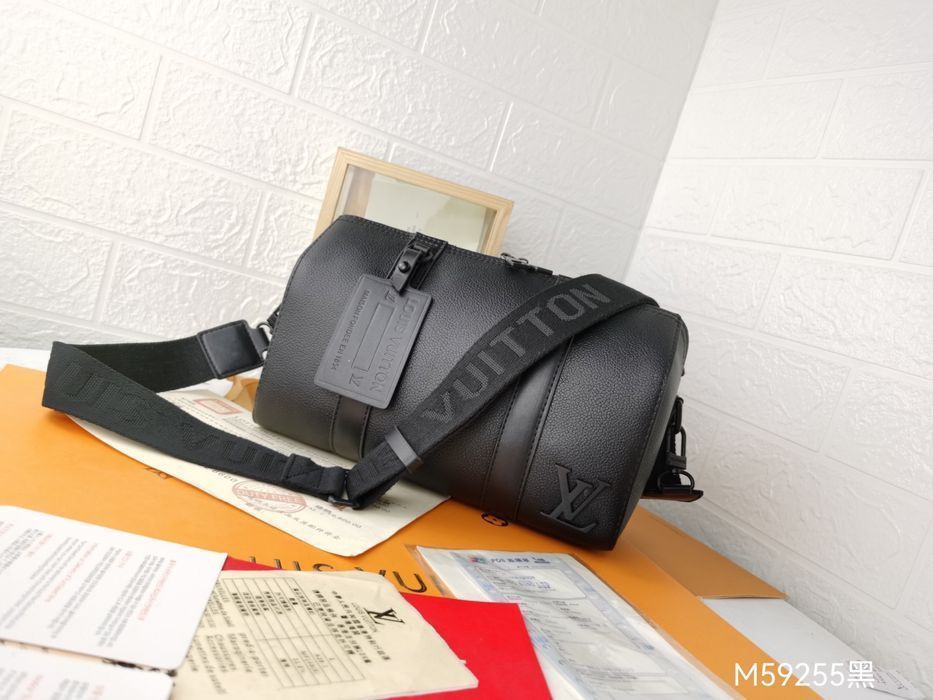 Сумка Louis Vuitton keepall city мужская бочонок черный кожаная