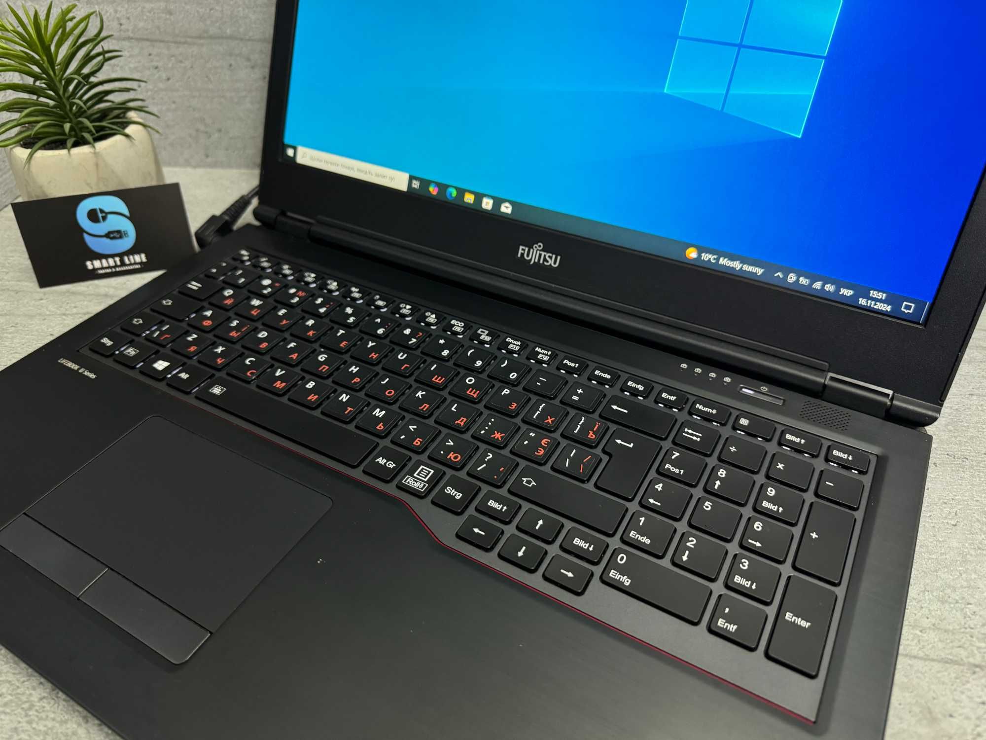 i5-8250U/Мультимедійний ноутбук Fujitsu LifeBook U758/8 ddr4/256 ssd