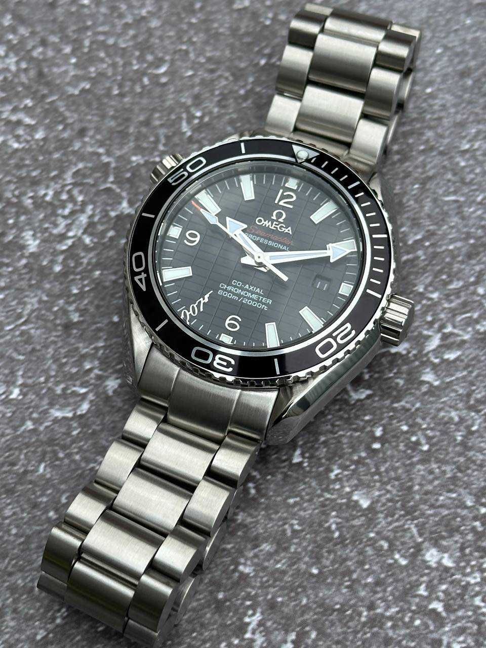 Швейцарские часы Omega Seamaster Professional 007 Black