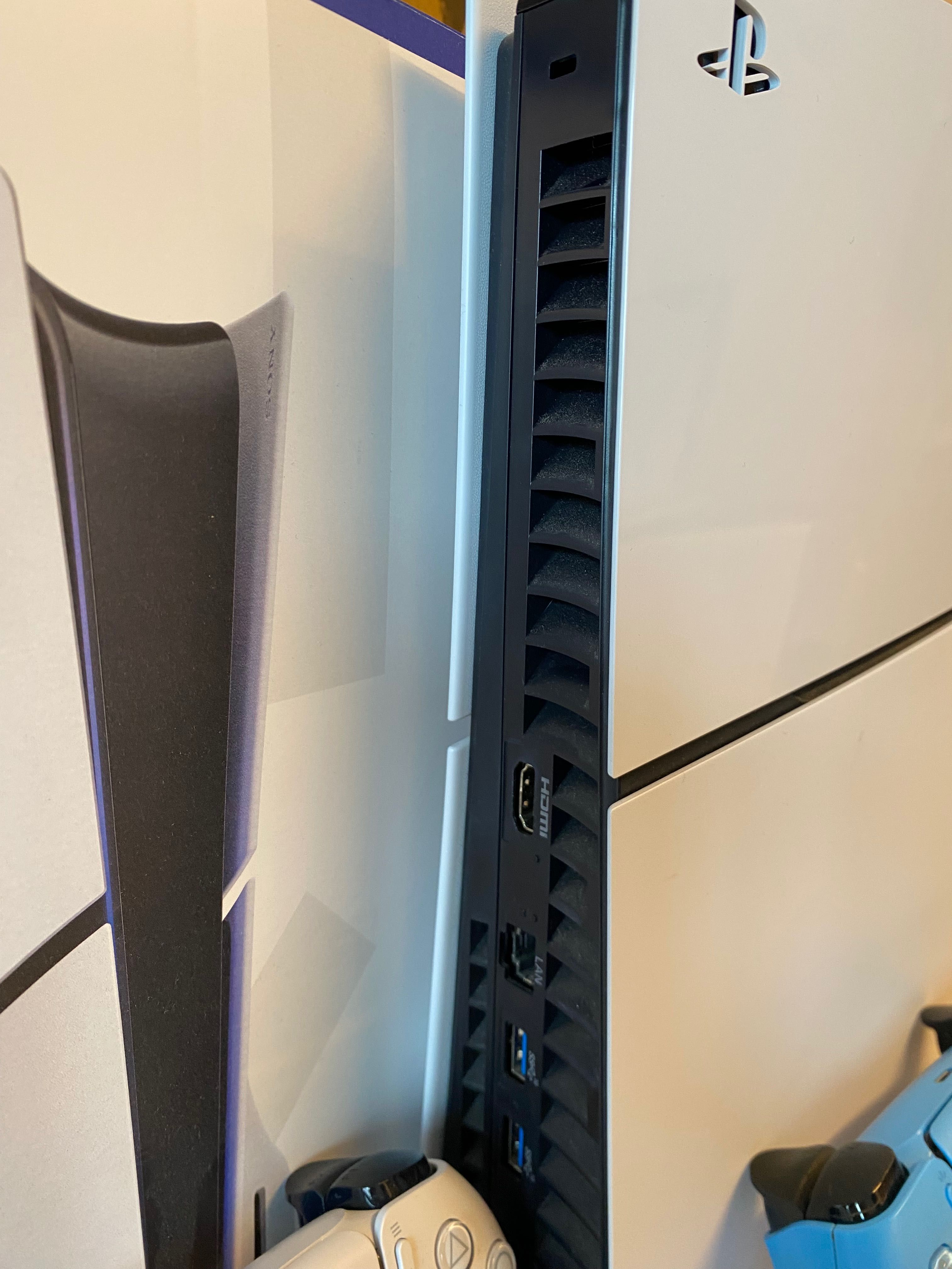 PS5 Slim with Disc Drive / Like New / 600 PLN Below Market Price!