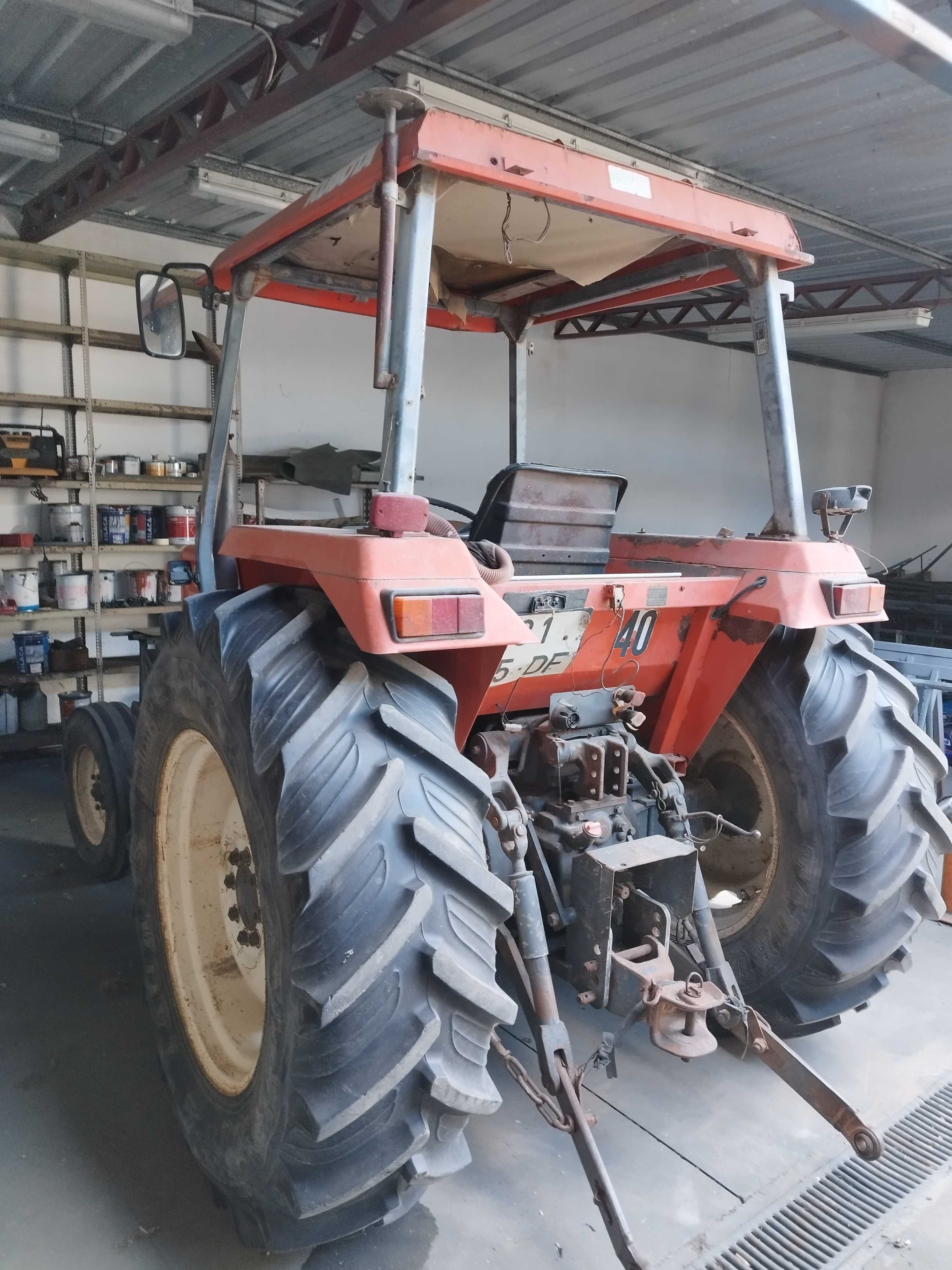 Tractor Kubota M6730 2RM + charrua + grade discos