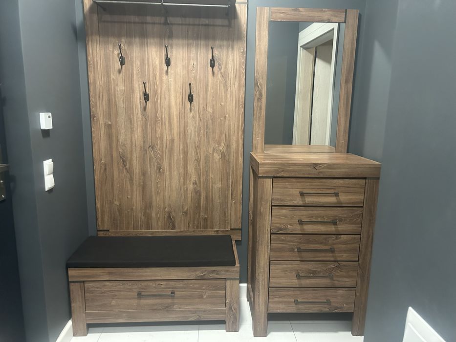 Zestaw solidny mebli do przedpokoju  - okazja