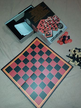 Гра шахмати  шашки