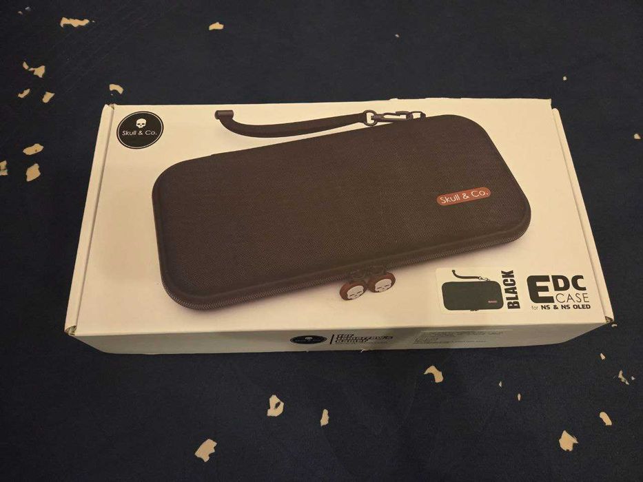 Capa preta Skull & Co para NS/NS OLED modelo