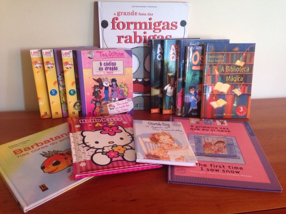 Vários livros infantis e juvenis