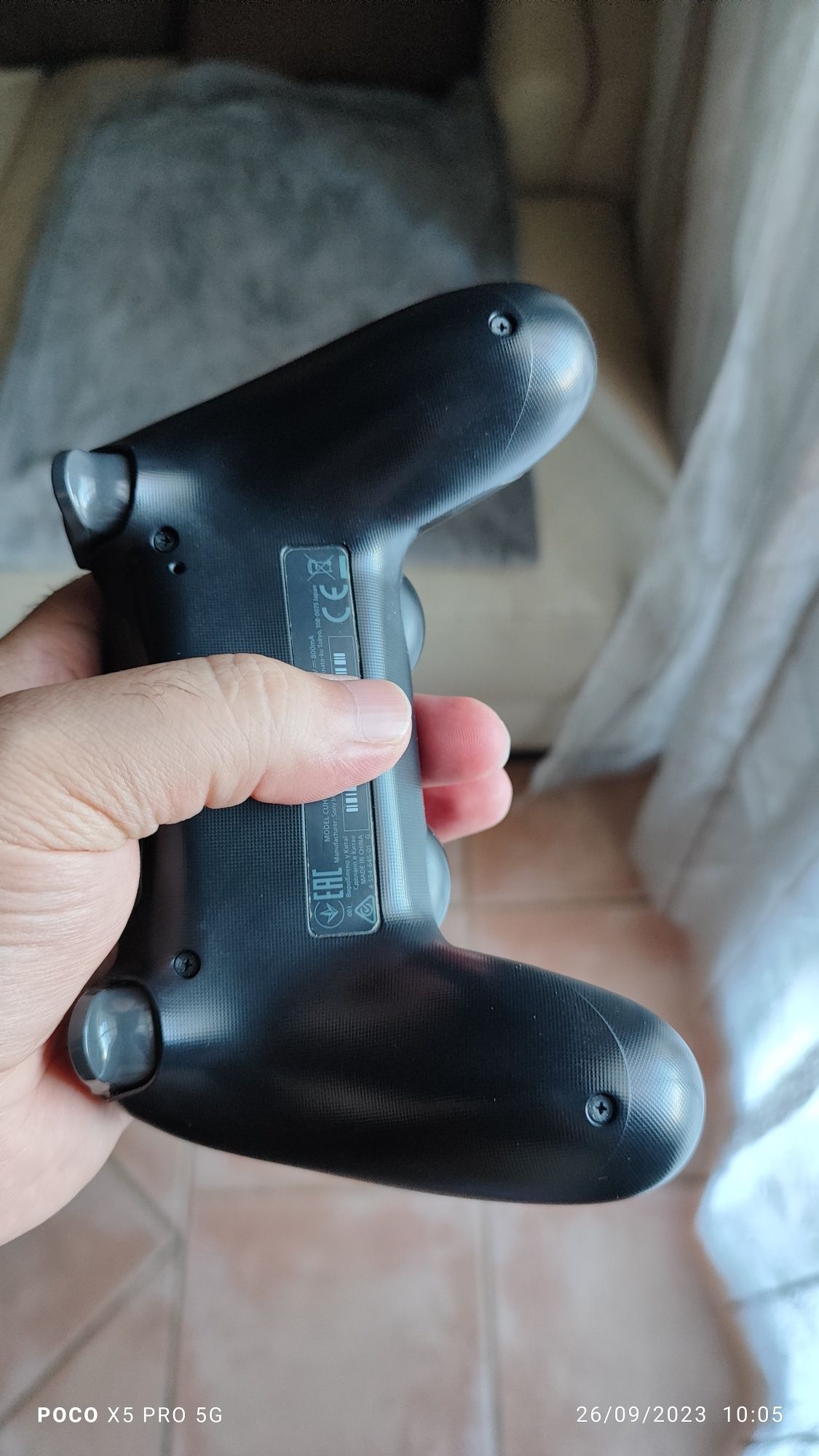 Ps4 Slim 500Gb  com 2 comandos