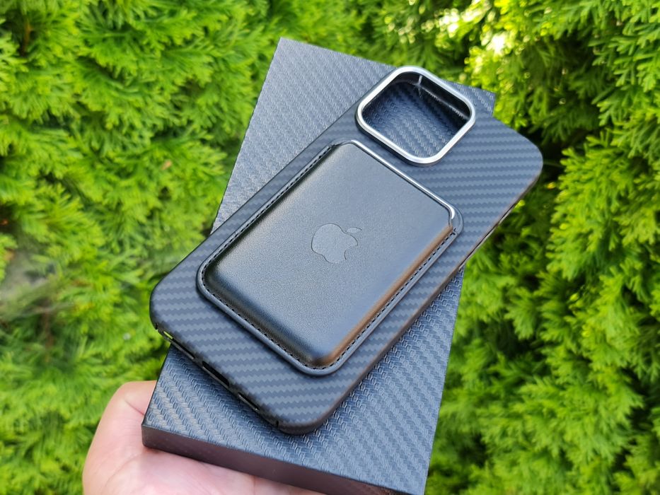 Чехол iPhone 16 Pro Max с MagSafe/кошелек Apple Wallet MagSafe.