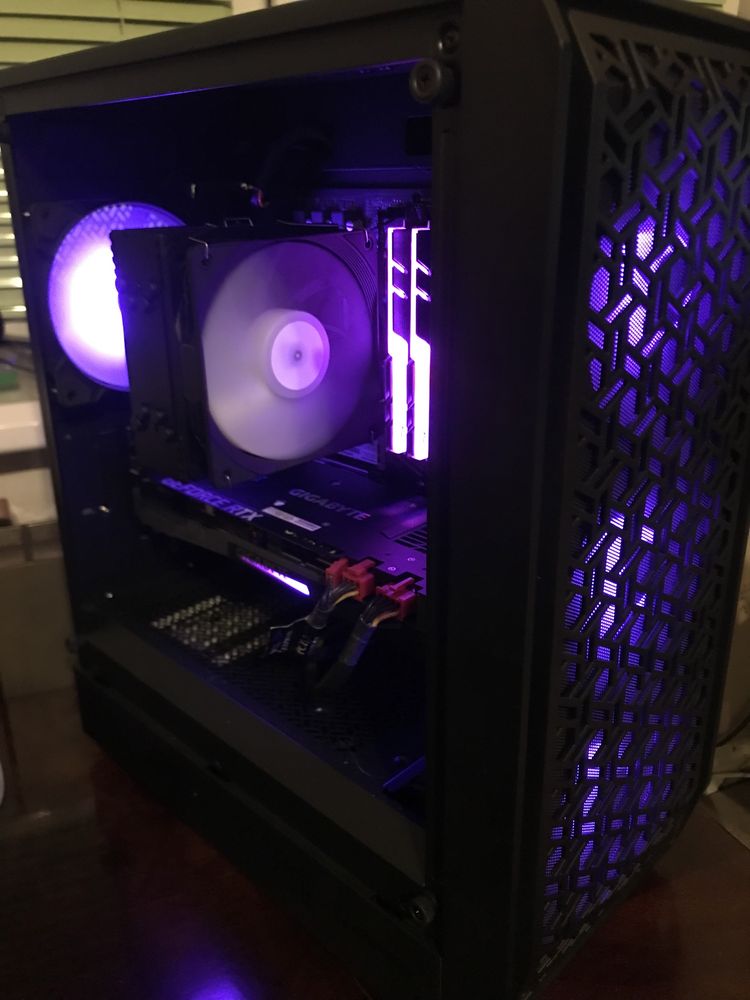 Rtx3070 Ryzen 5600 игровой компьютер.