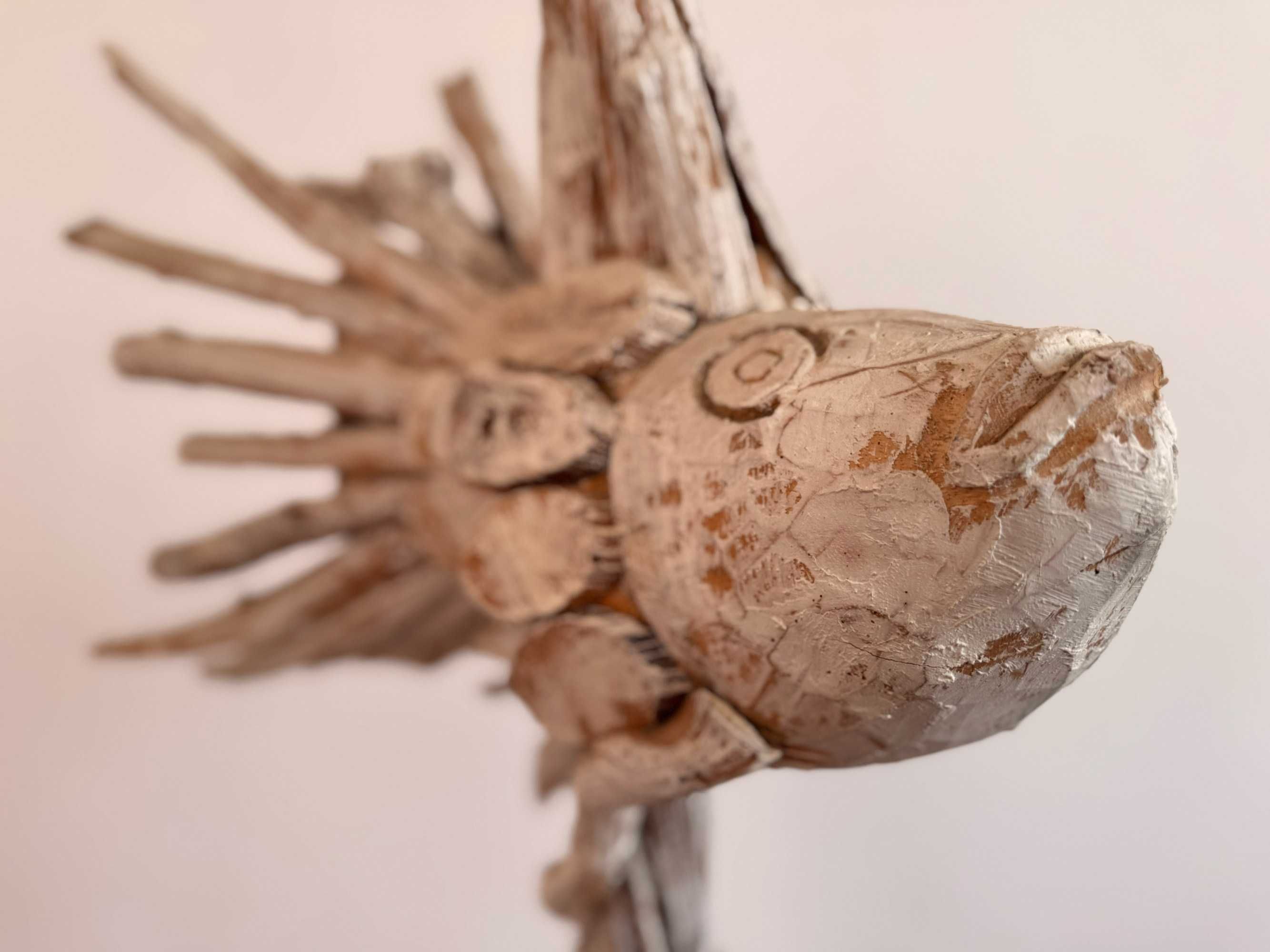 Escultura de Peixe em Madeira – Bali