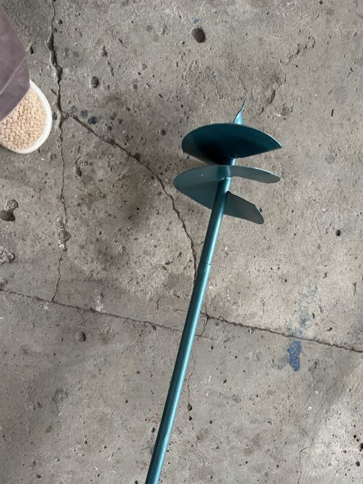 Бур садовый ручной шнековый  для сад огорода , земли