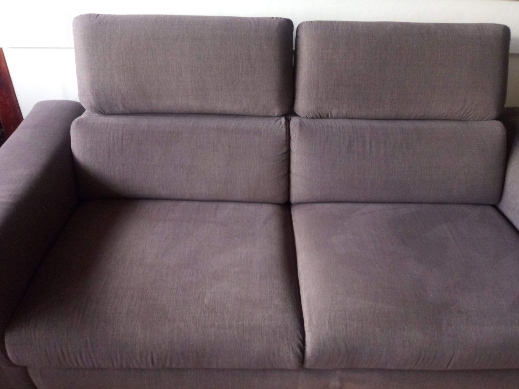 sofa z zagłówkiem