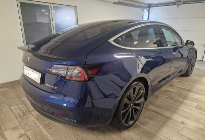 Tesla model 3 dual motor PERFORMANCE  513cv