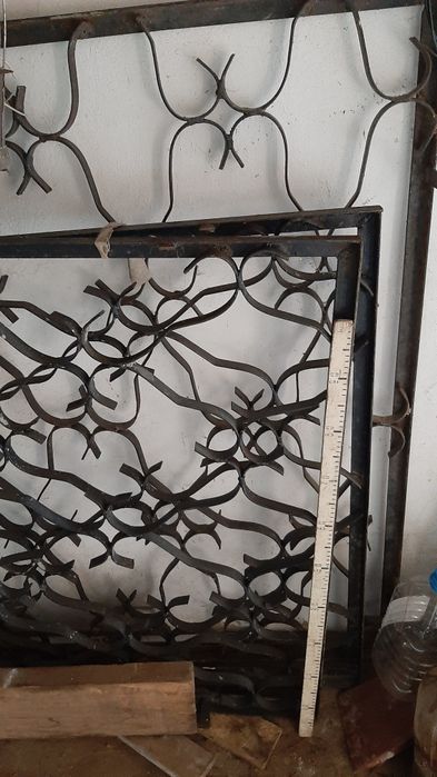 Грати на вікна, декоративні.