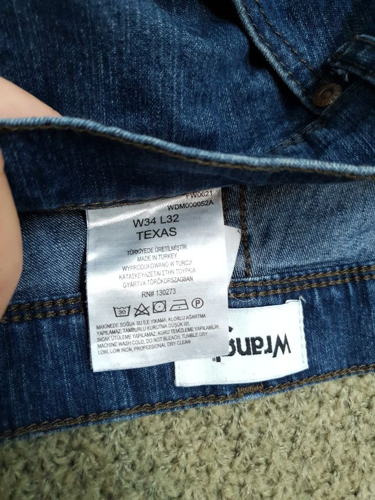 Spodnie jeansowe męskie Wrangler Texas W34 L32 M