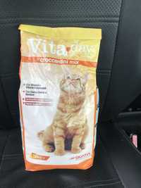 Продаю корми італянський  для кіть котята кот