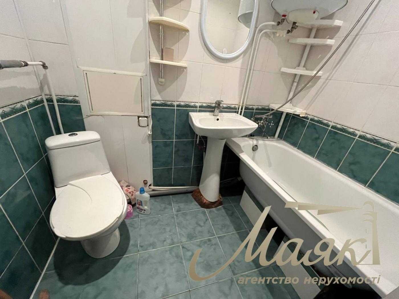 продам 2-к.кв.Осипенковский мкрн.Зестафонская