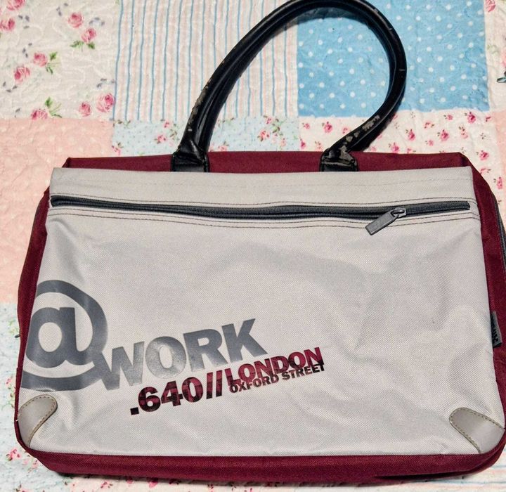 Pasta para transporte de computador.