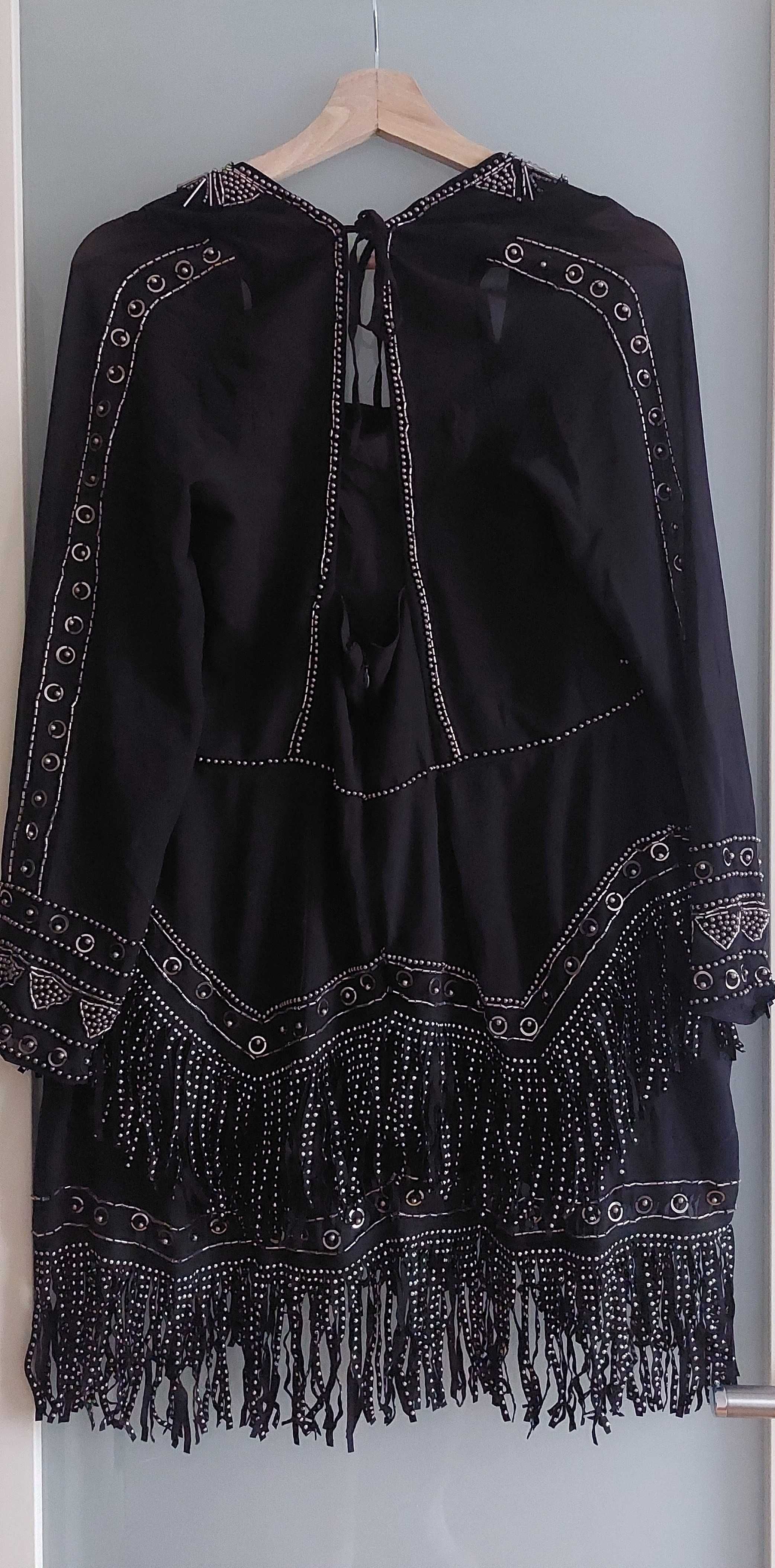 Czarna sukienka mini w stylu boho cała zdobiona dżetami ASOS