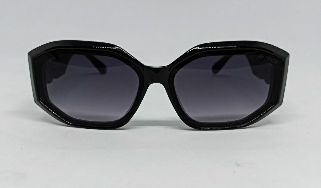 Versace хитовые очки унисекс черные глянцевые серый логотип