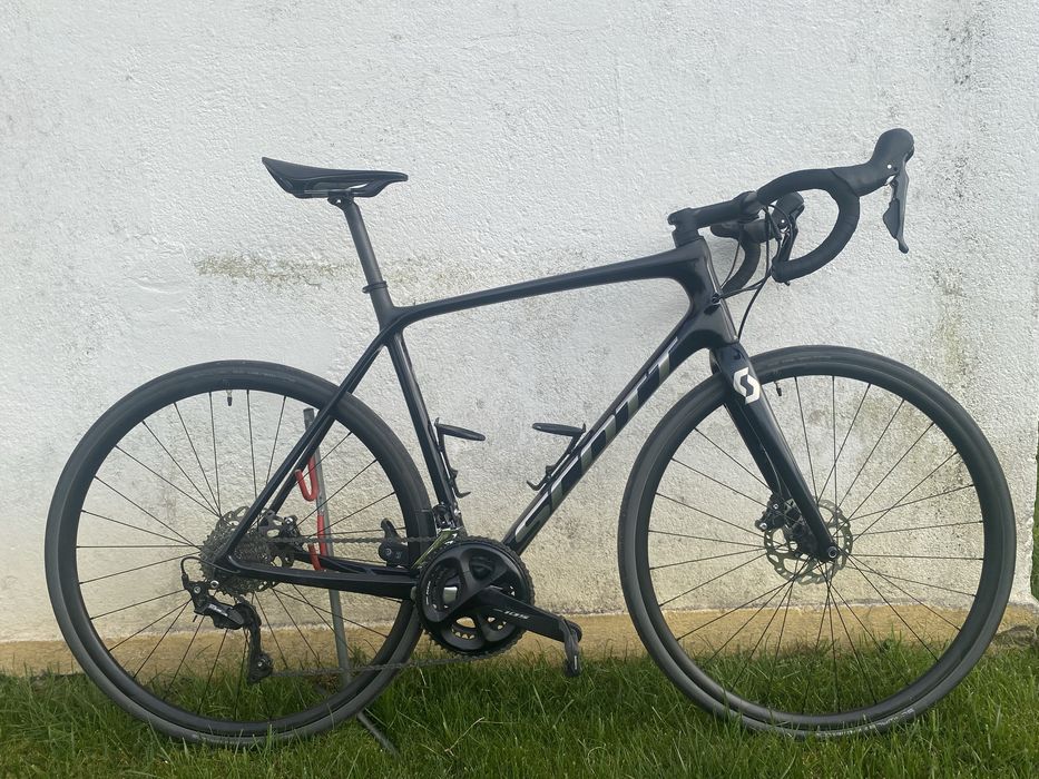 Bicicleta Scott Addict Carbono