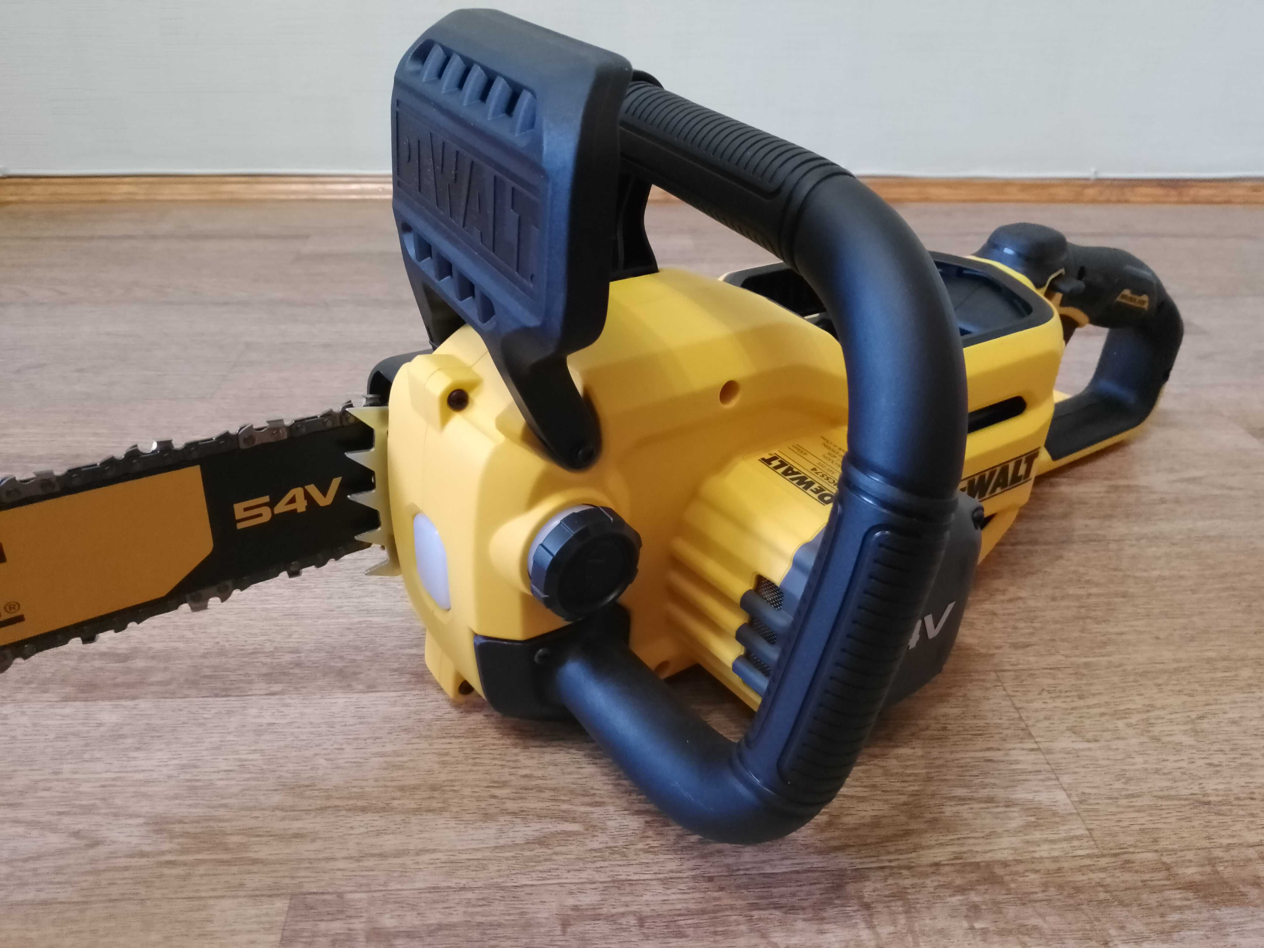 АКЦІЯ!!! Пила ланцюгова акумуляторна DeWALT DCMCS574N / Цепная пила