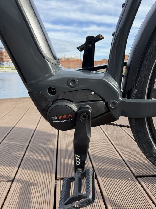 Cube touring hybrid one 400