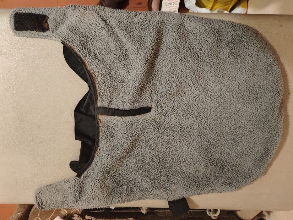 попона, накидка, жилетка для середньої собачки