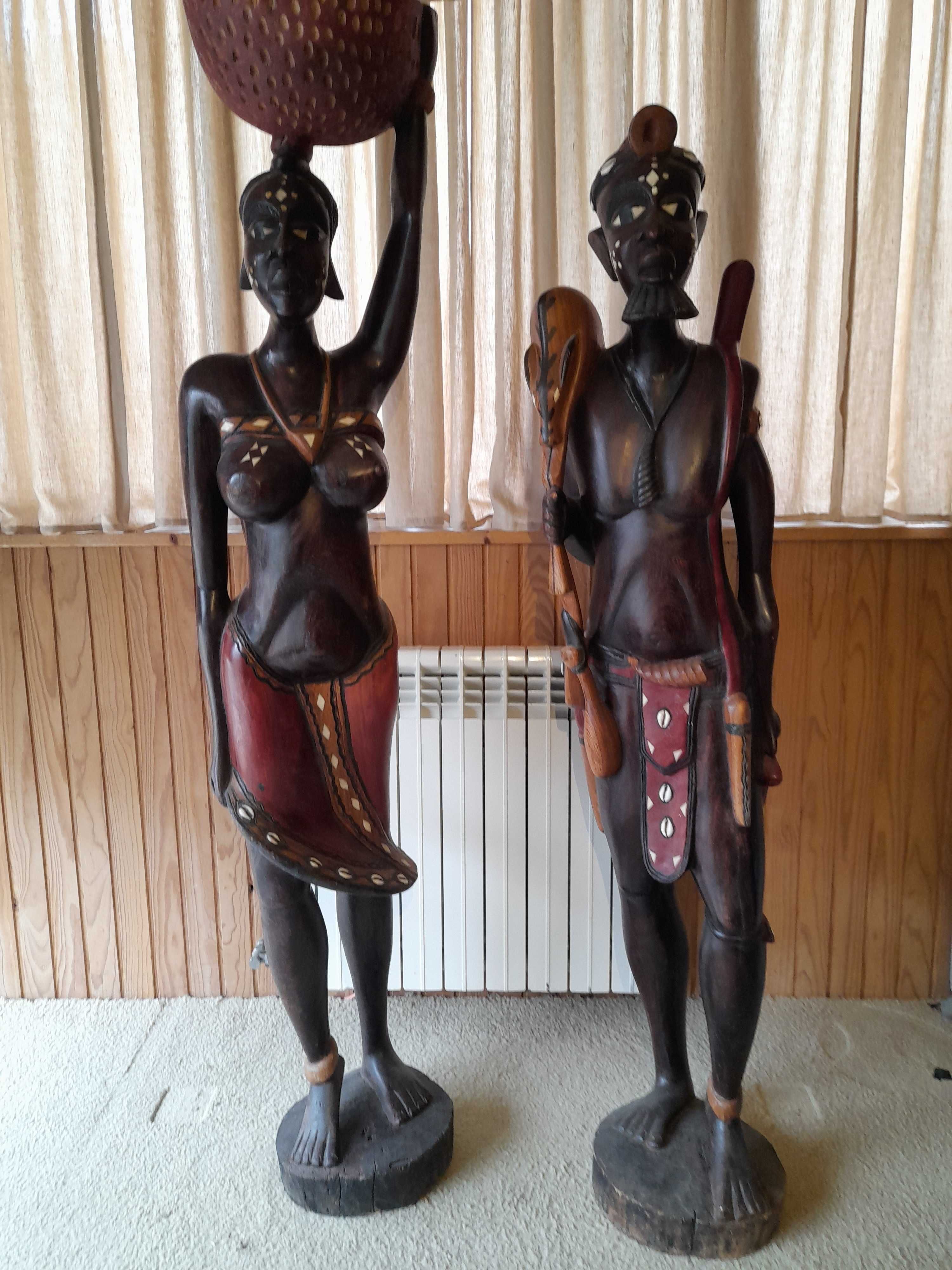 Estátuas Africana em Madeira