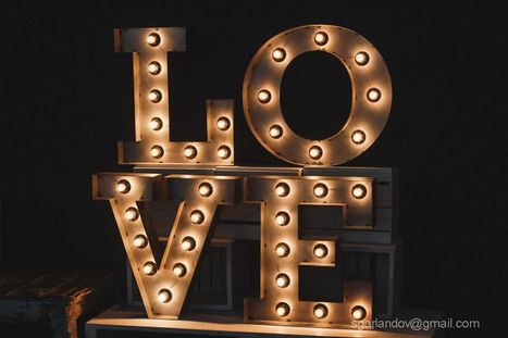 Объемные металлические буквы LOVE с подсветкой, в аренду г. Киев