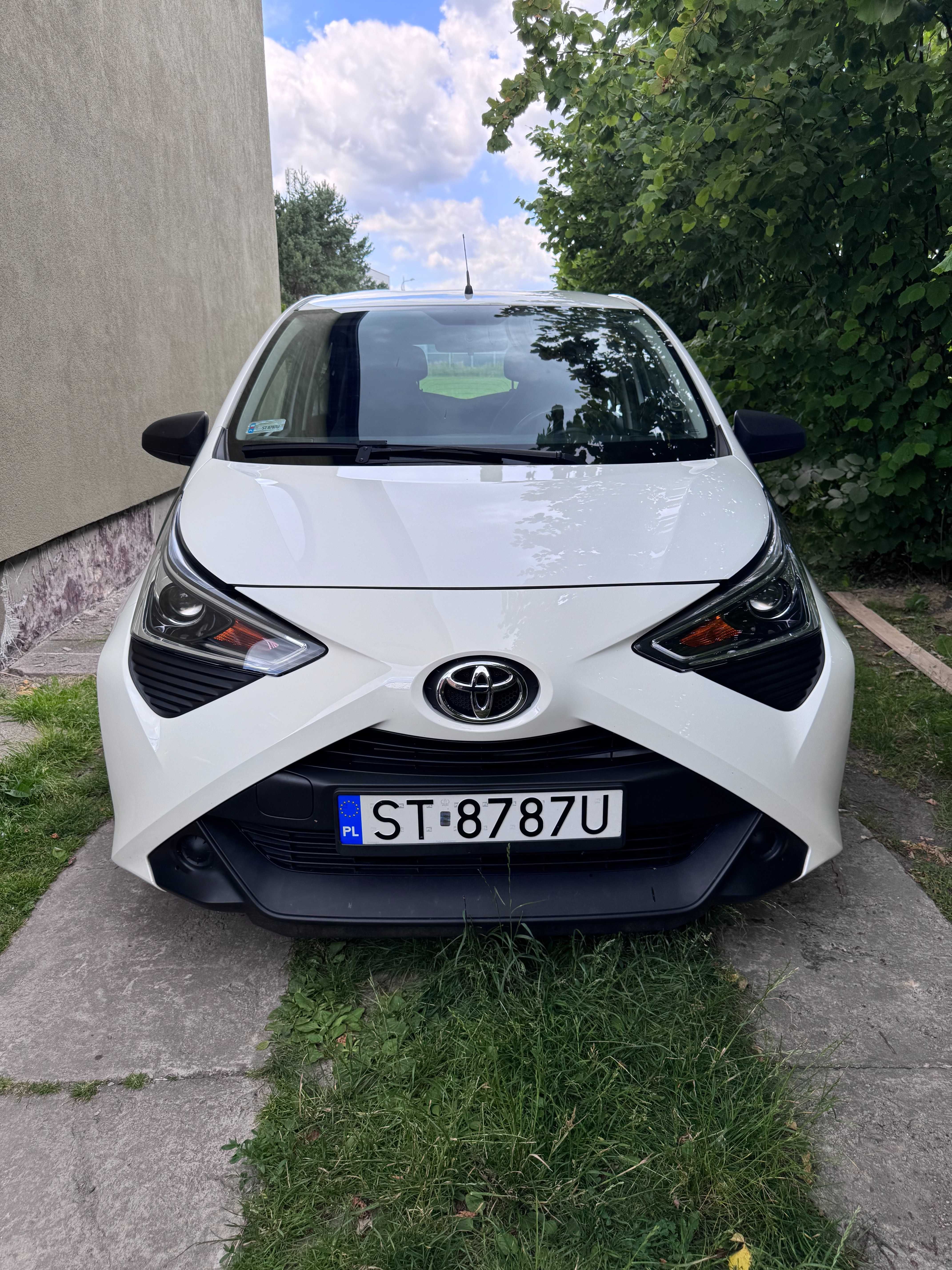 Samochód osobowy Yoyota Aygo