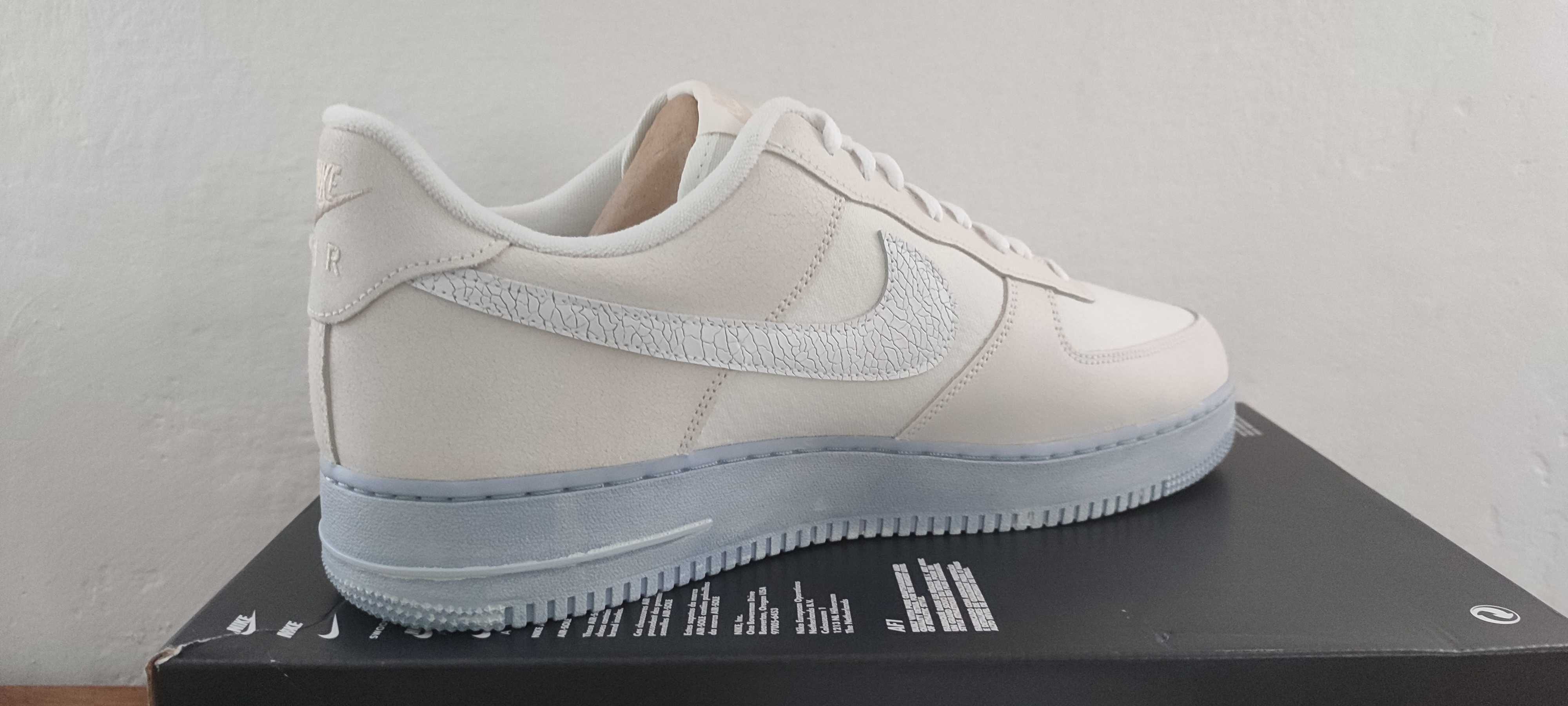 Nike Air Force 1 '07 LV8 49,5