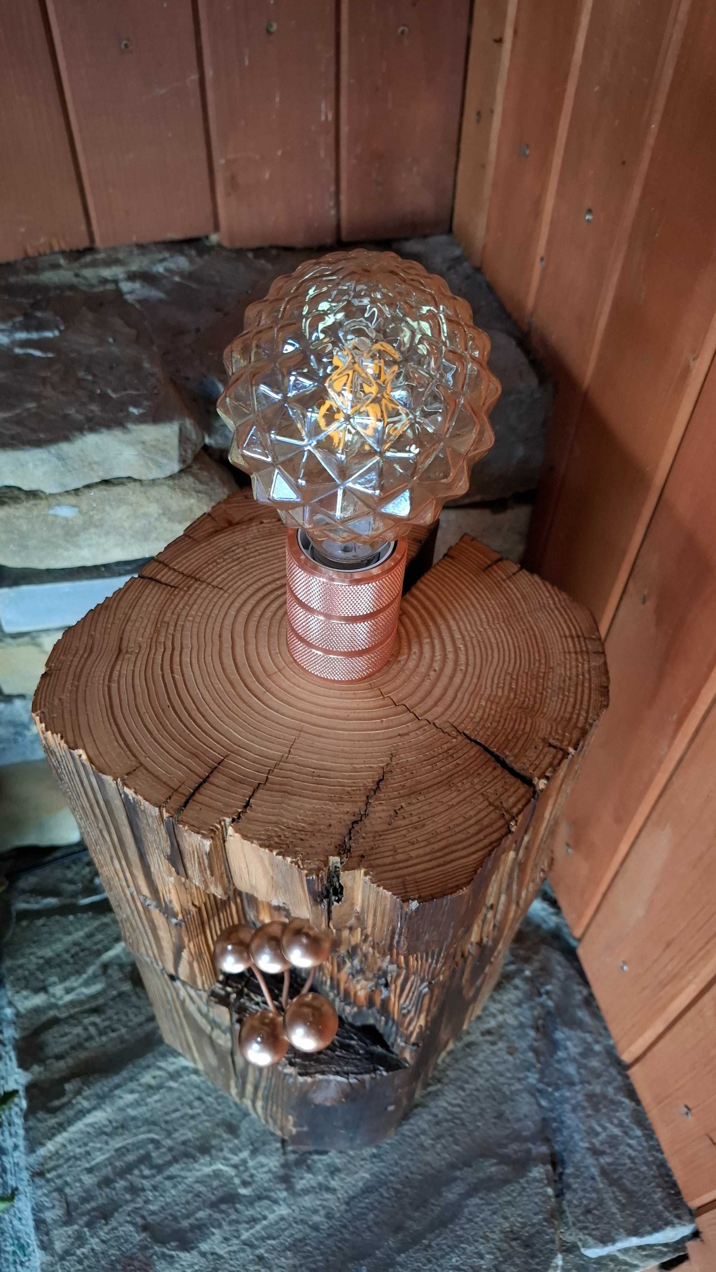Lampka z Duszą - Ręcznie Robiona ze Starej Belki