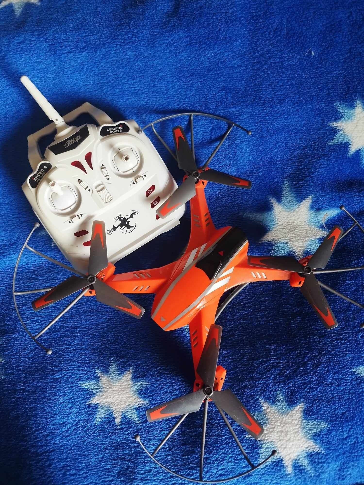 ATTOP Cyclone Quadocopter dron z kamerą A8C