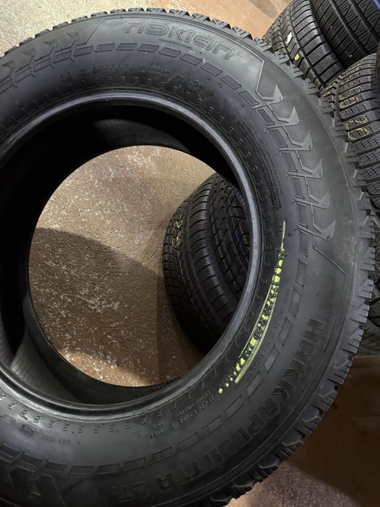 Шины Бу 275 65 R 20 Nokian пара